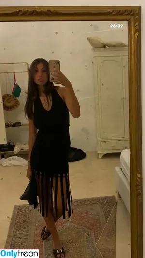 Vittoria / _viu__ / vittorialazzari nude photo #0355