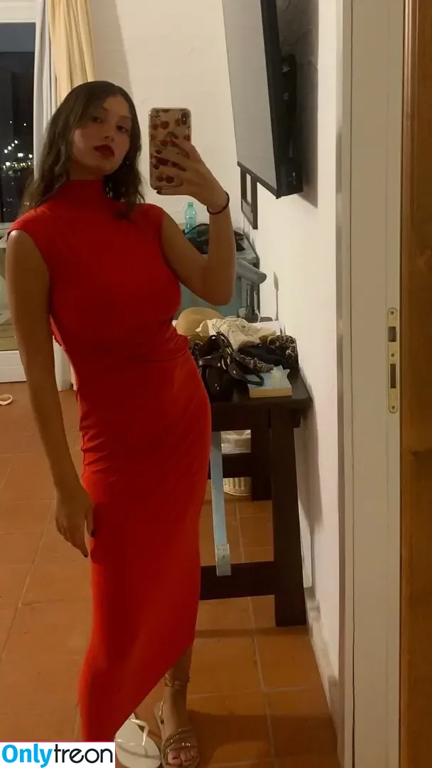 Vittoria nude photo #0166 (_viu__ / vittorialazzari)
