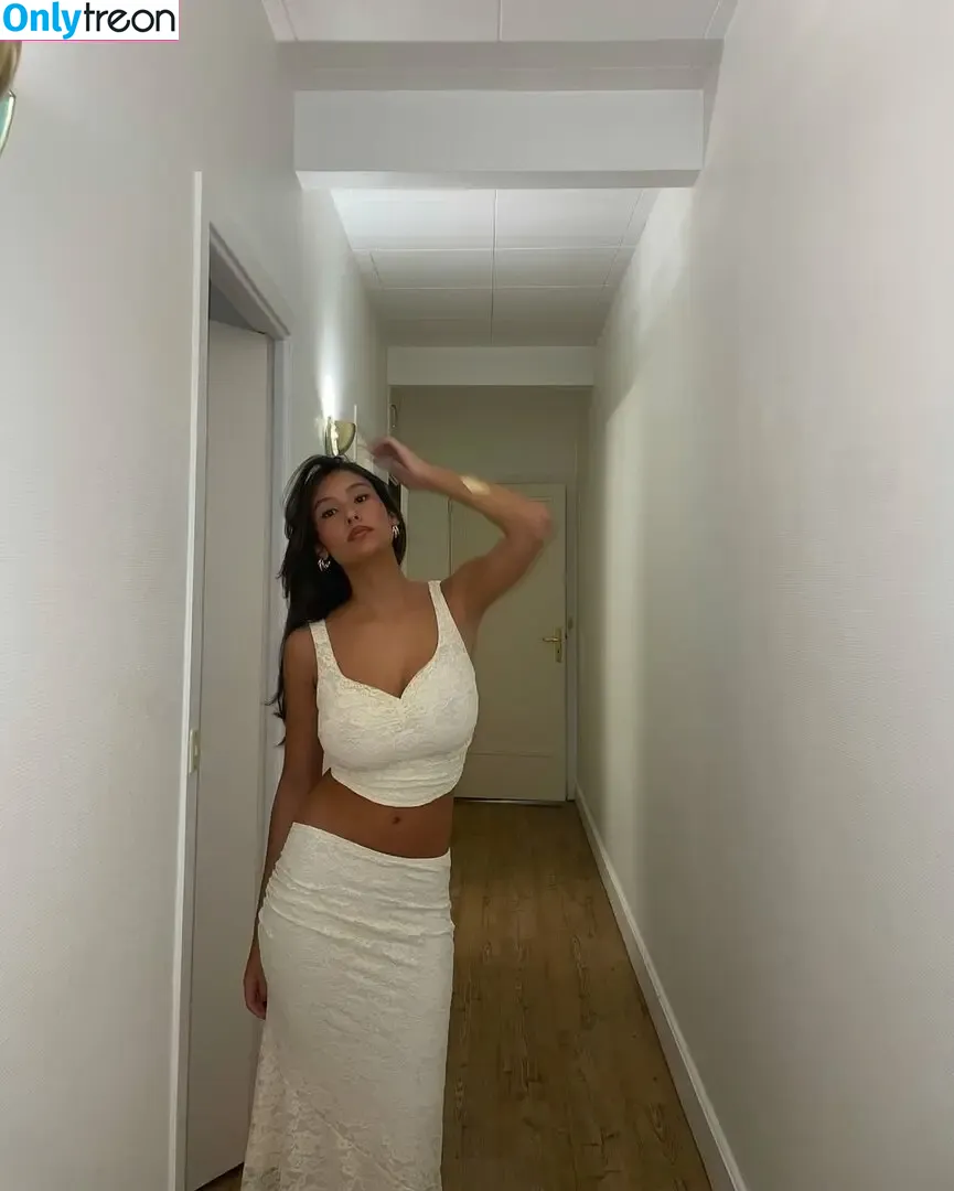 Vittoria nude photo #0250 (_viu__ / vittorialazzari)