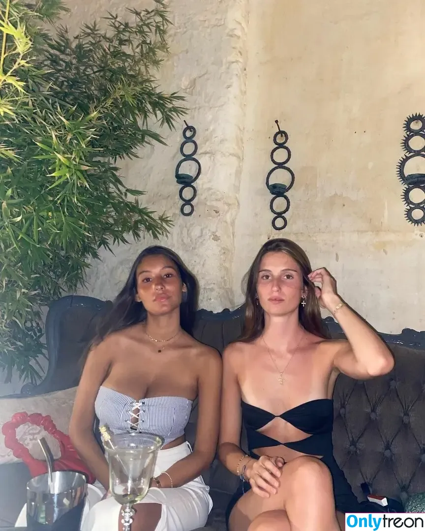 Vittoria nude photo #0254 (_viu__ / vittorialazzari)