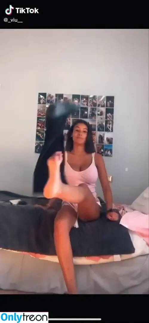 Vittoria nude photo #0260 (_viu__ / vittorialazzari)