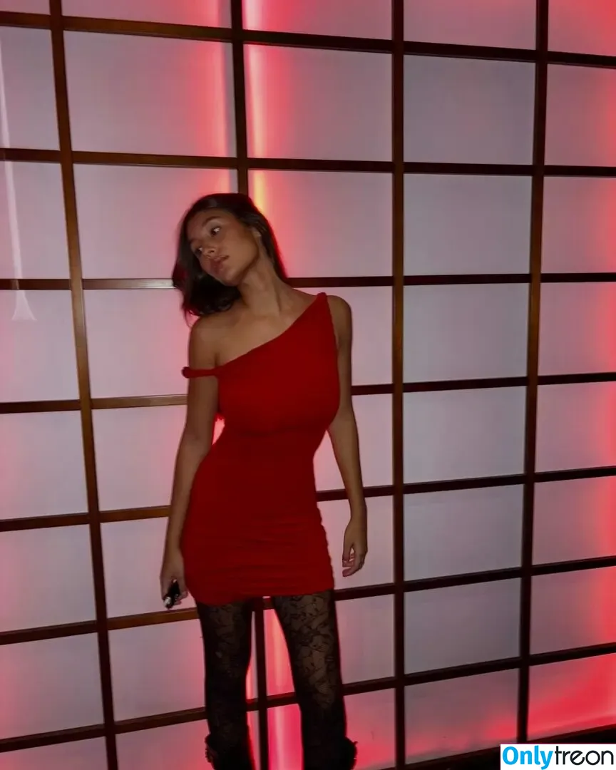 Vittoria nude photo #0299 (_viu__ / vittorialazzari)
