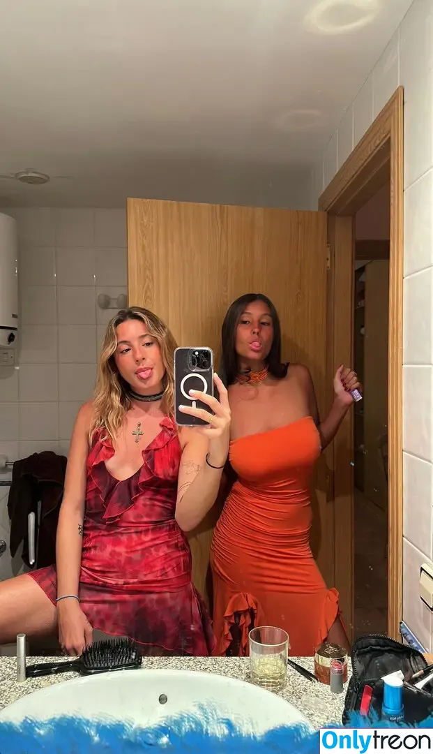 Vittoria голая photo #0338 (_viu__ / vittorialazzari)