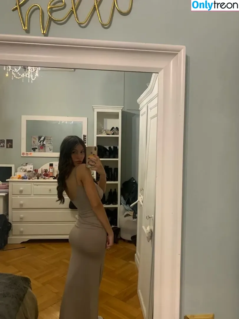 Vittoria nude photo #0360 (_viu__ / vittorialazzari)