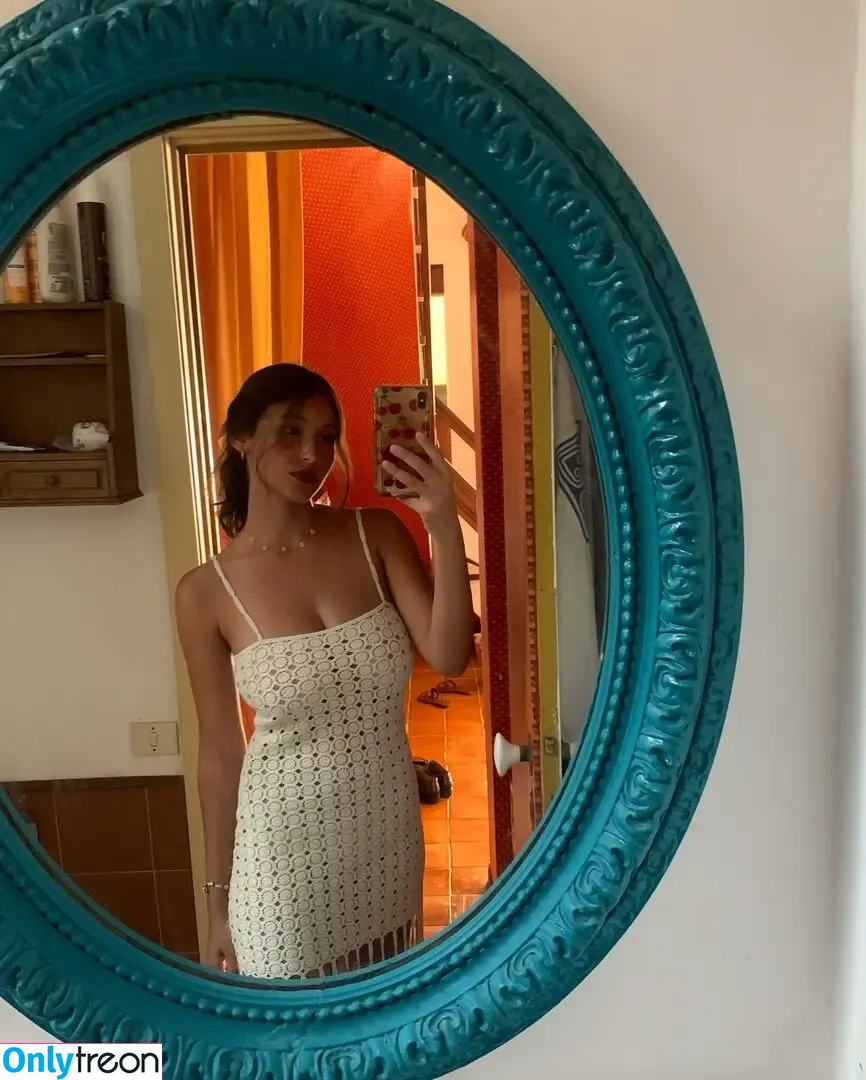 Vittoria nude photo #0375 (_viu__ / vittorialazzari)