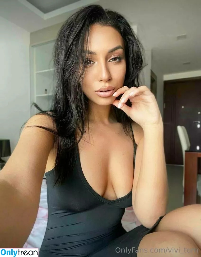 vivi_torn nude photo #0189 (missvivitran)