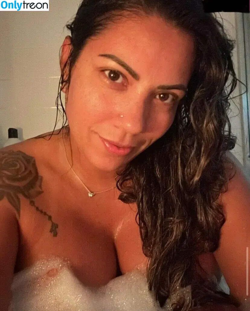 Vivia Tami Silva голая photo #0001 (tiadalive)