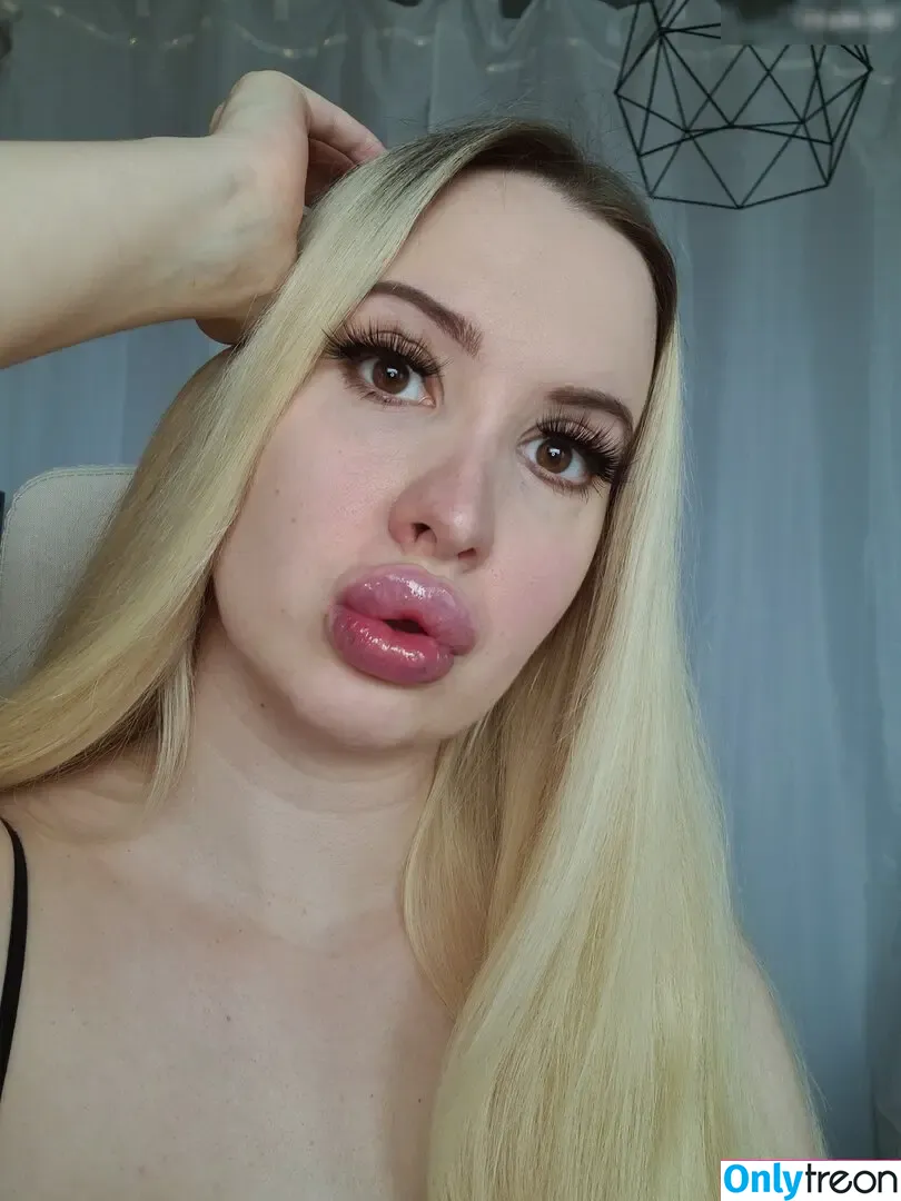 Vivian_Rose голая photo #0605 (vivianroseofficial)