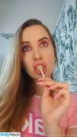 Vivian_Rose / mmmilliexx / vivianroseofficial фото голая #1052