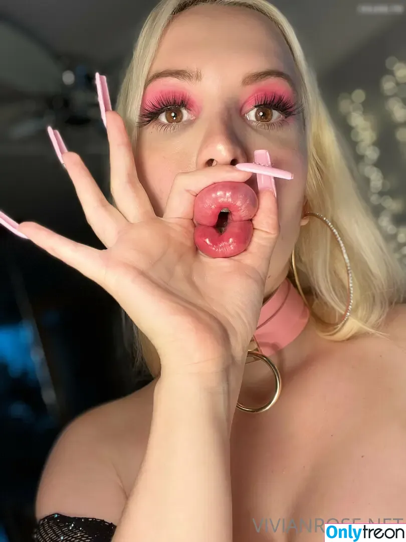 Vivian_Rose голая photo #1016 (mmmilliexx / vivianroseofficial)