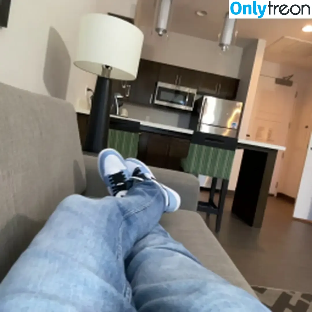 Vivianxxtaylor голая photo #0271 (Vivian Taylor / taylorxxvivian)