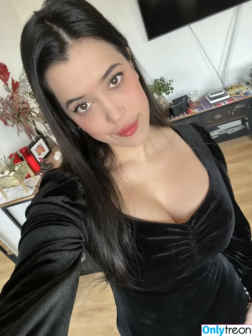 ViviTarantino nude photo #0083 (elvlogdevivi)