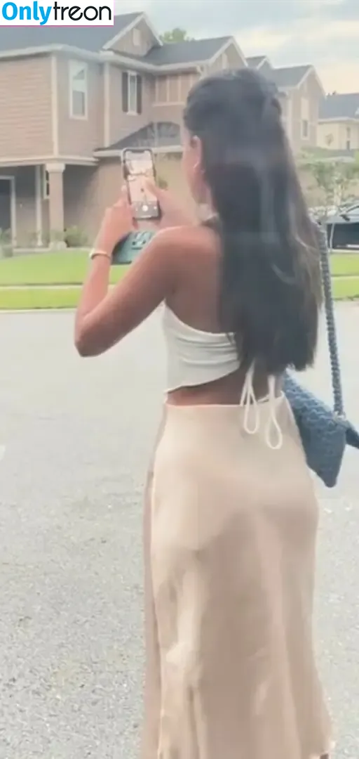Vivreacts nude photo #0045 (vegasvittoria / viviannn_v)