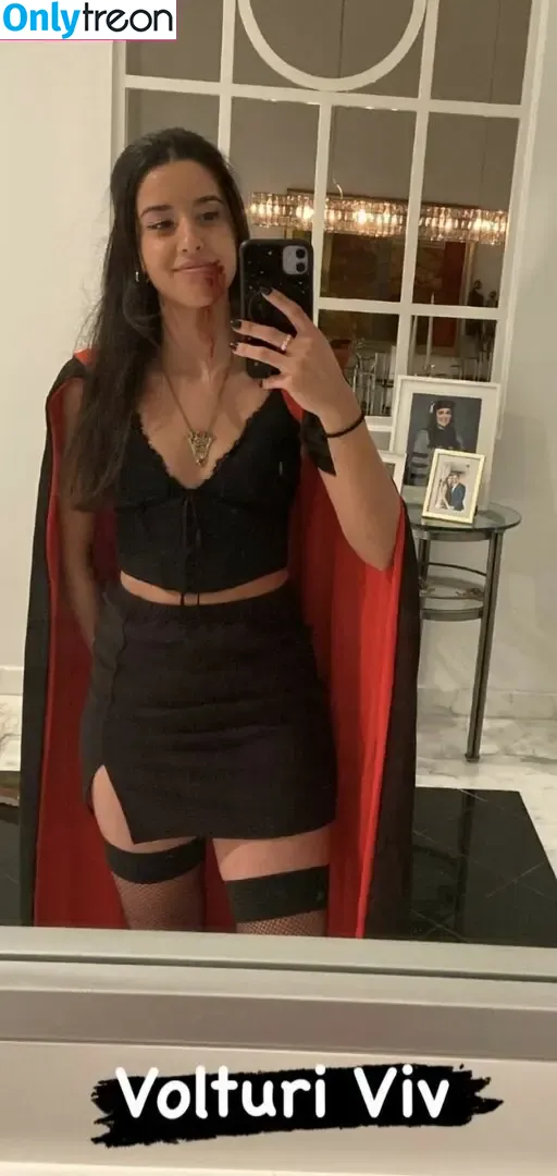 Vivreacts nude photo #0051 (vegasvittoria / viviannn_v)