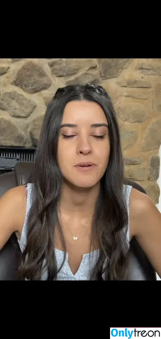Vivreacts nude photo #0053 (vegasvittoria / viviannn_v)