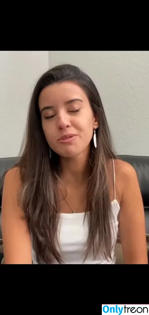 Vivreacts nude photo #0055 (vegasvittoria / viviannn_v)