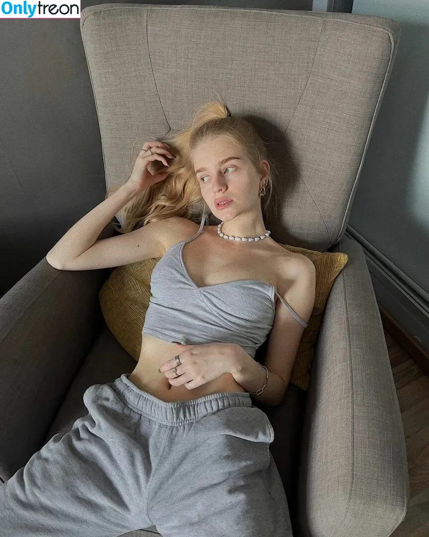 Vladababy nude photo #0163 (Vlada Dobryak / Vladaelfie)