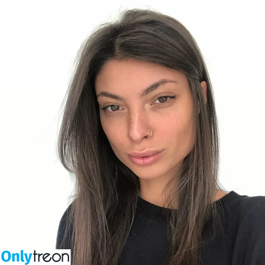 Vladislava Klodchik nude photo #0007 (vladislavaklodchik)