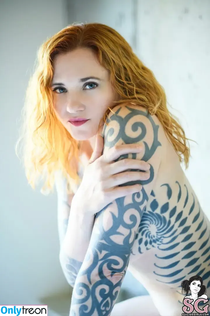 Voltaire nude photo #0041 (799883339 / aureliovoltaire)