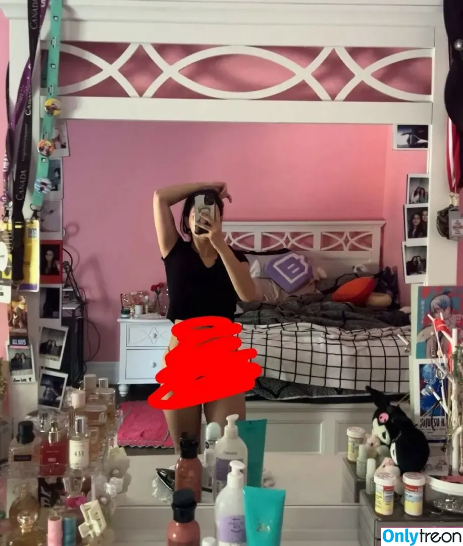 Vrosess голая photo #0025 (redcoveredroses / vrosess_)