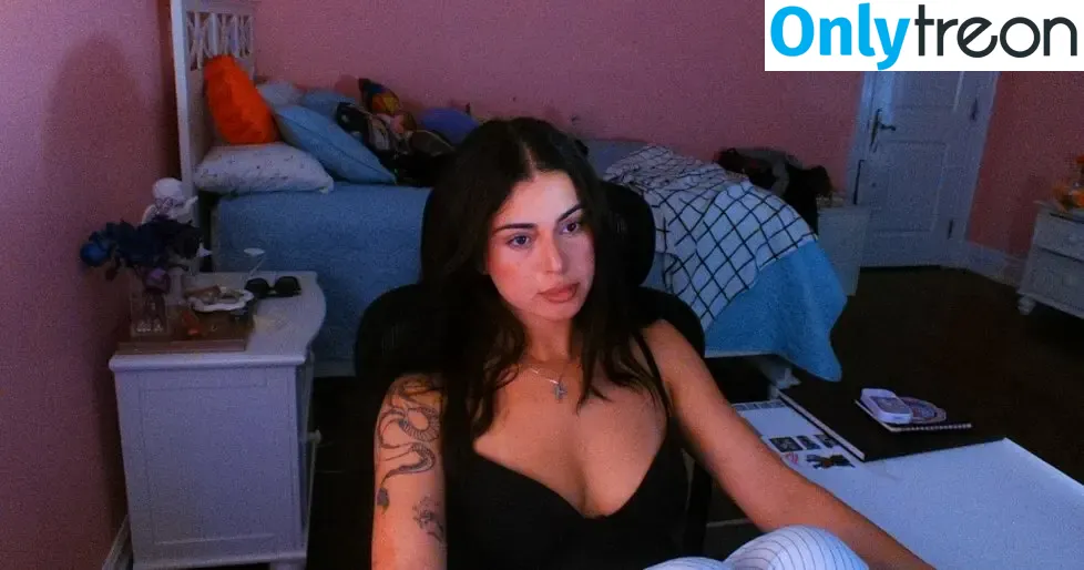 Vrosess голая photo #0042 (redcoveredroses / vrosess_)