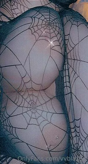 vvblazee / vvibez_ nude photo #0007