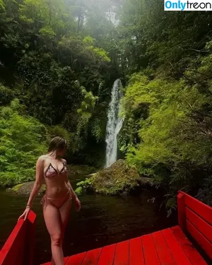  nude photo #0003