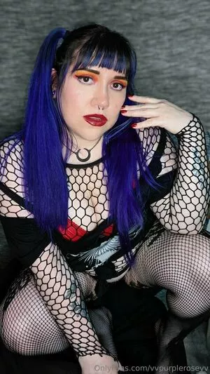 vvpurplerosevv / manwhosmile фото голая #0087