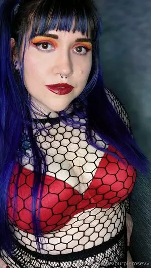 vvpurplerosevv / manwhosmile фото голая #0089