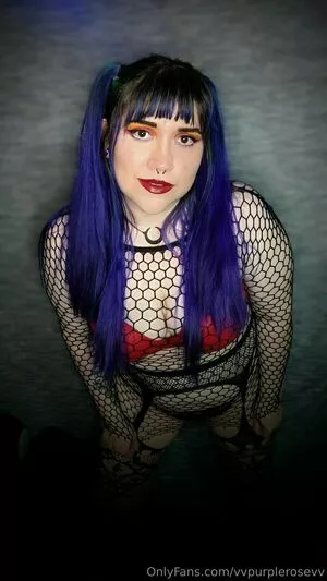 vvpurplerosevv / manwhosmile фото голая #0092