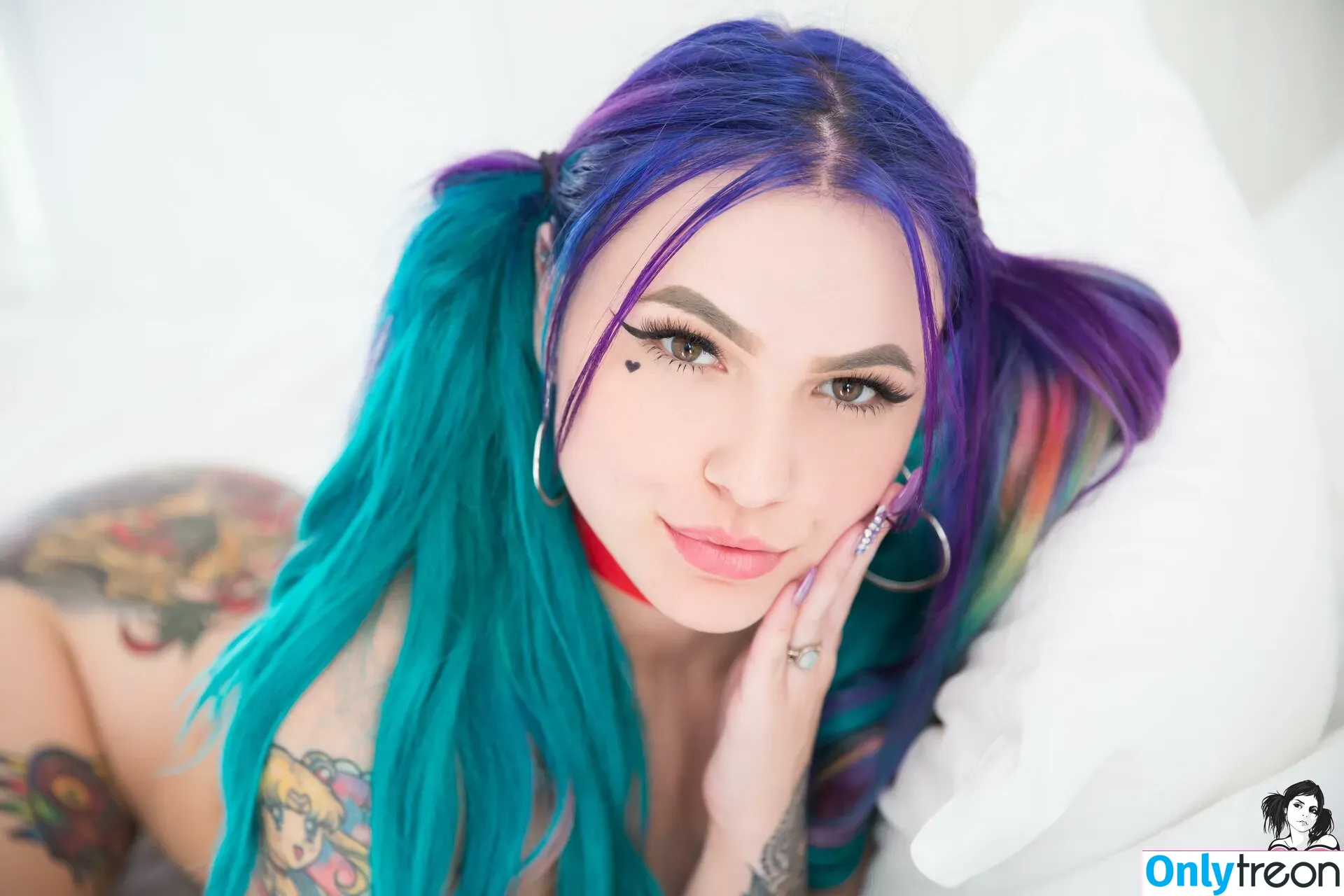 W33dhead nude photo #0079 (saturn suicide)