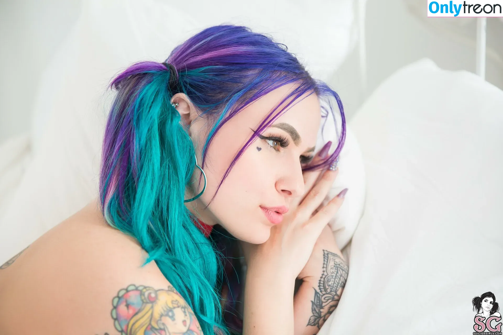 W33dhead голая photo #0115 (saturn suicide)