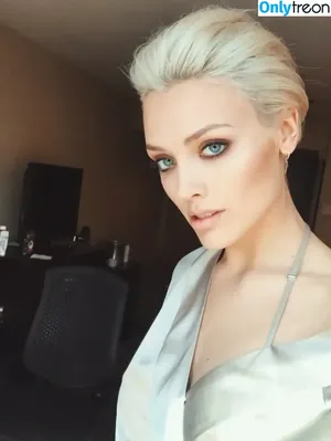 Wallis Day / wallisday nude photo #0629