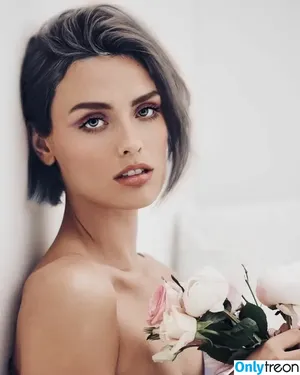 Wallis Day / wallisday nude photo #0645