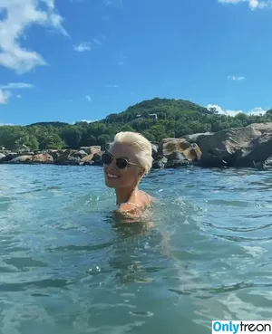 Wallis Day / wallisday nude photo #0647