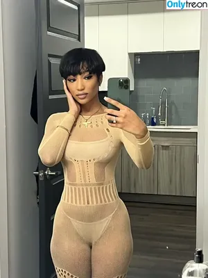  nude photo #0006