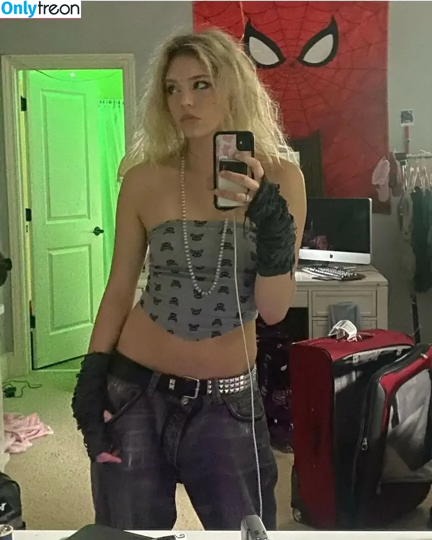 watchout4audrey nude photo #0001 (bl00dthirstygf)
