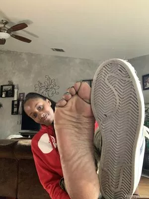 waveysolezz / wavey.soles nude photo #0060