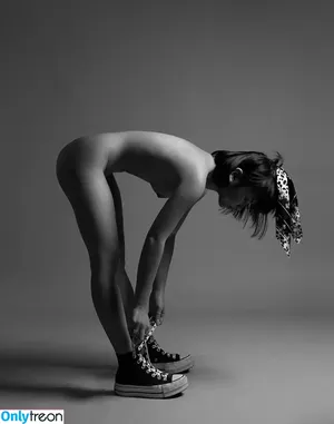 Waxdollyyy / eroticmedusa nude photo #0014