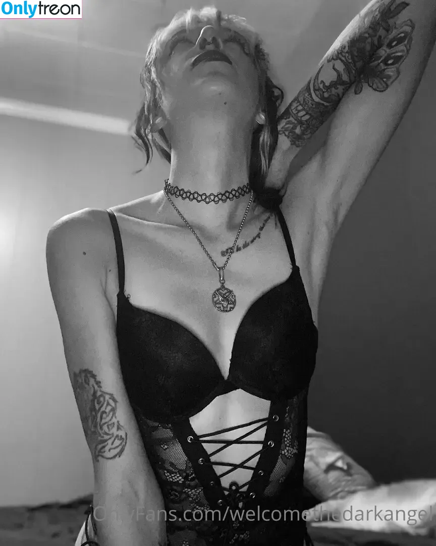 welcomethedarkangel голая photo #0012 (welcomethedarkangel)
