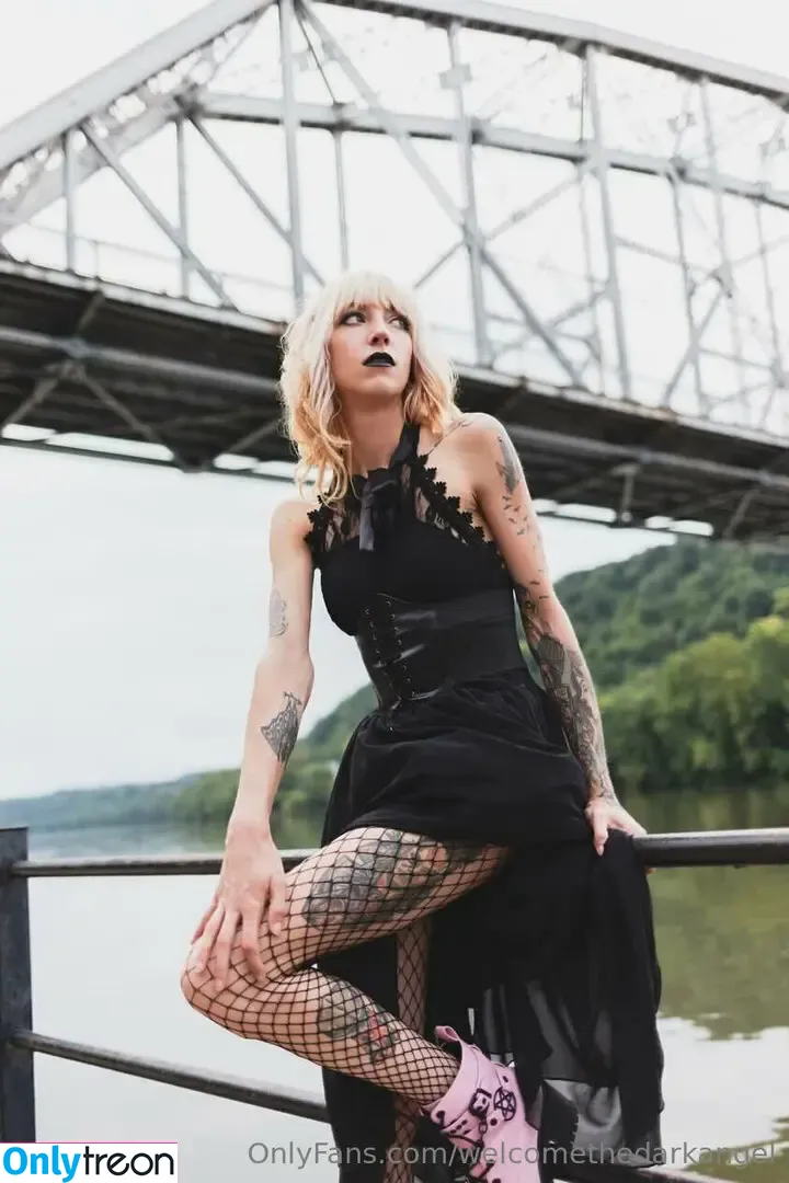welcomethedarkangel голая photo #0033 (welcomethedarkangel)