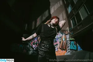 welcometothesewerfree / touchedbyheartlyss фото голая #0198