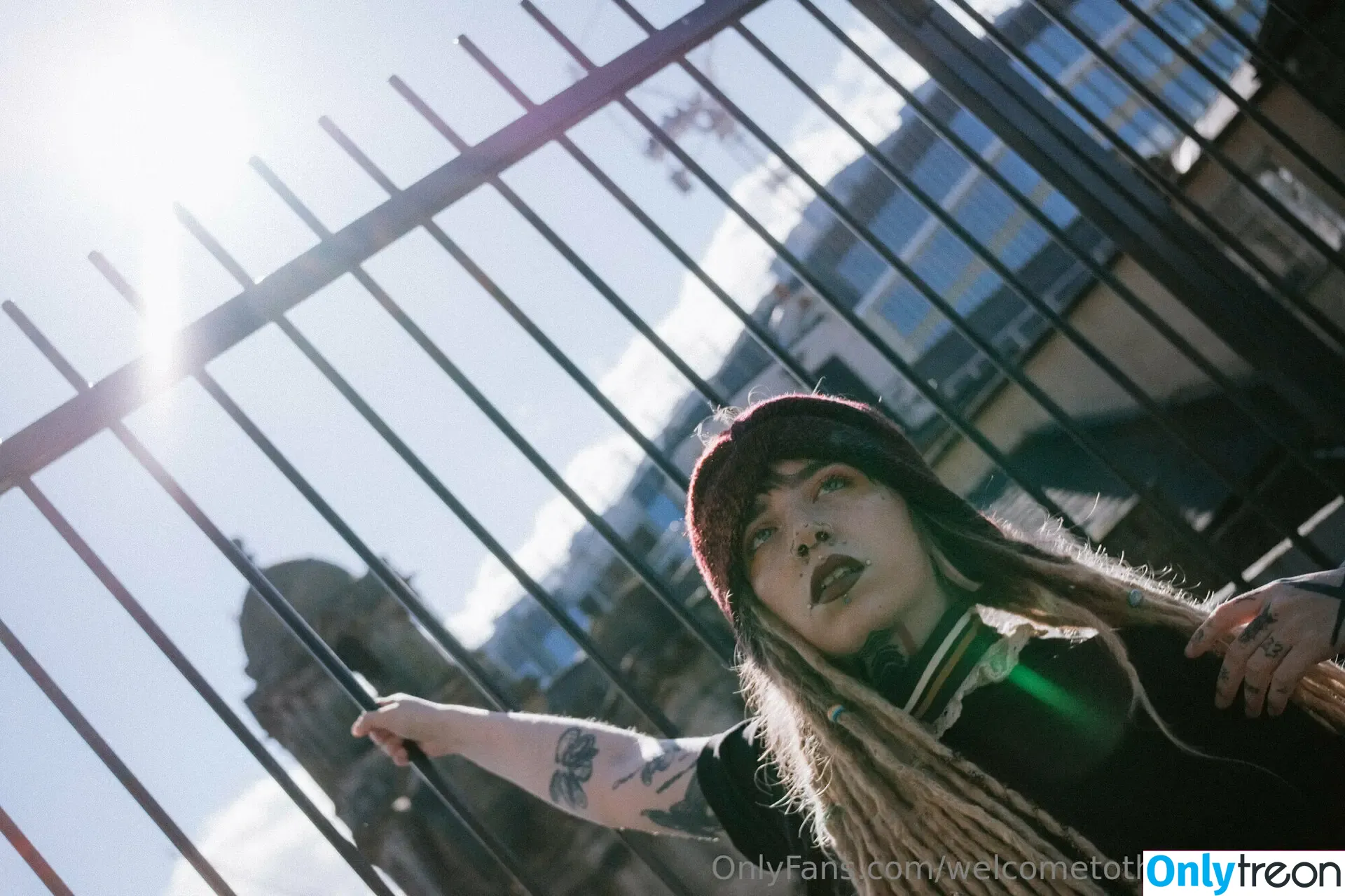 welcometothesewerfree голая photo #0184 (touchedbyheartlyss)