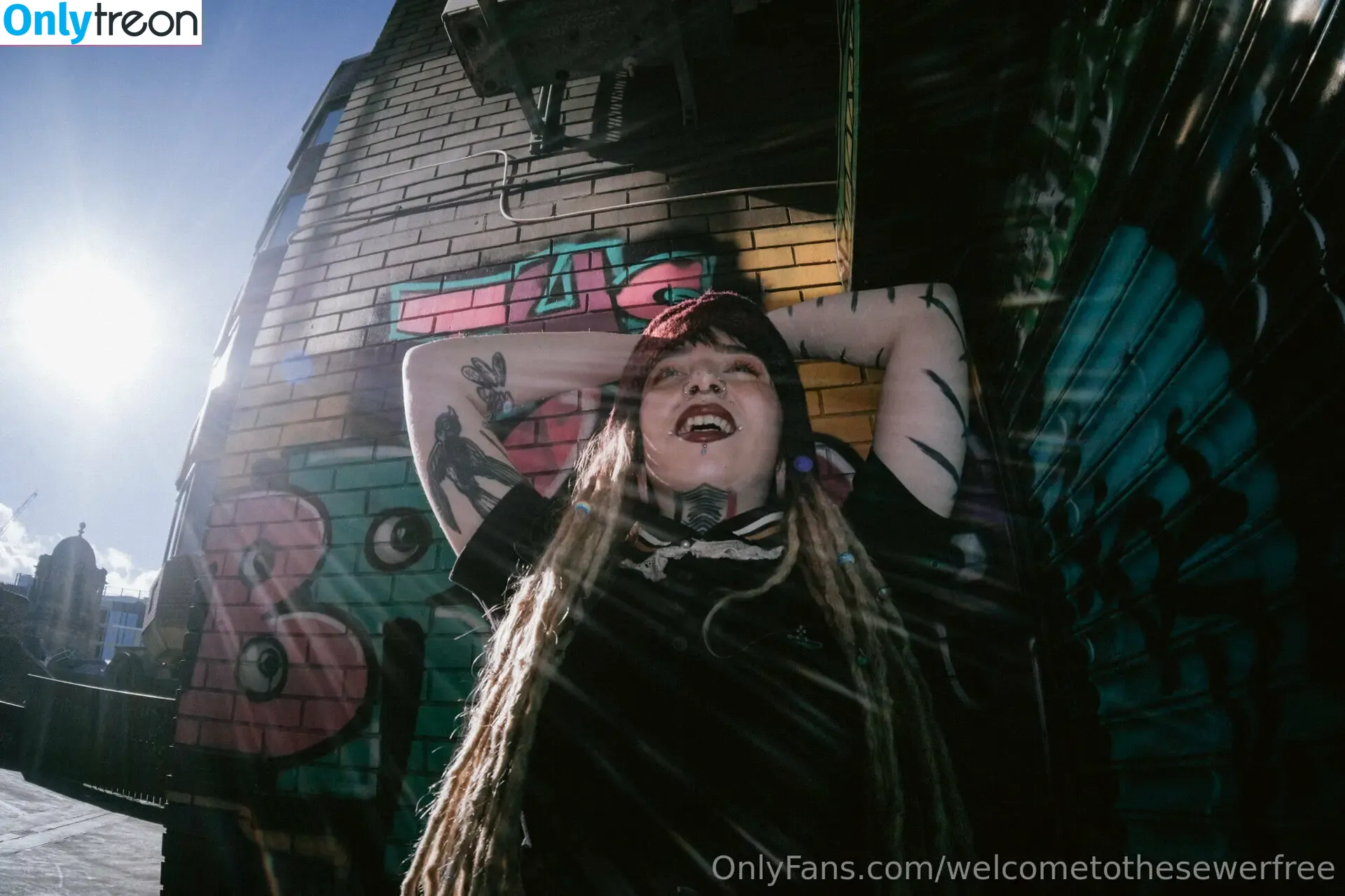 welcometothesewerfree голая photo #0193 (touchedbyheartlyss)