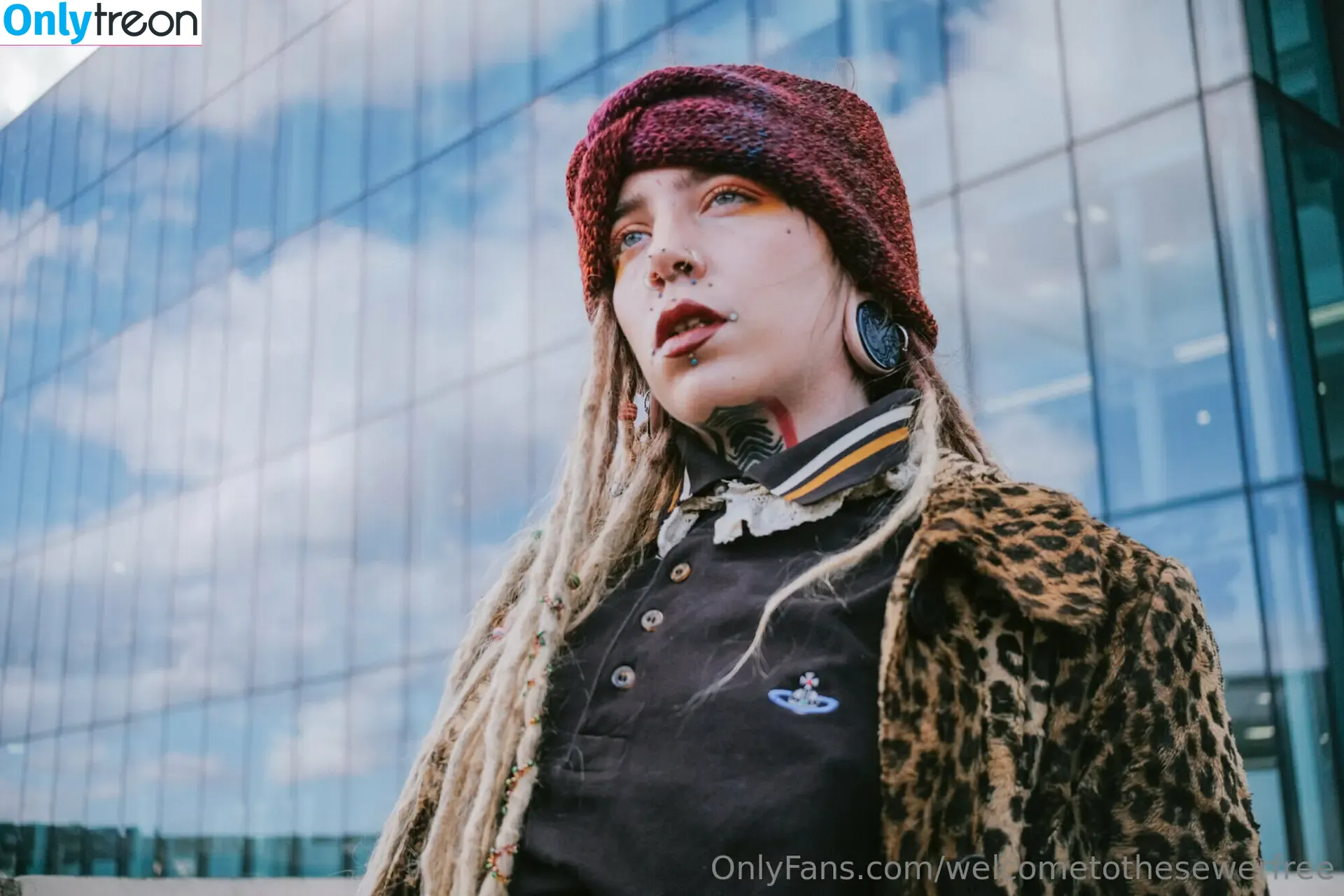 welcometothesewerfree голая photo #0205 (touchedbyheartlyss)
