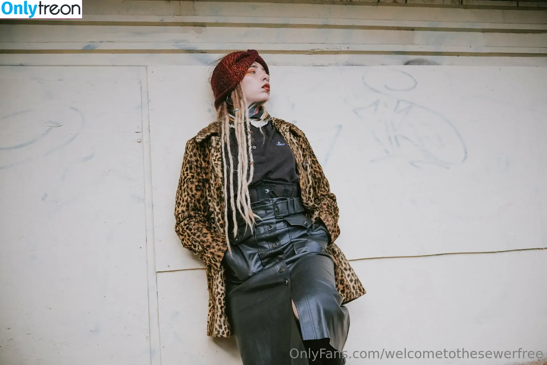 welcometothesewerfree голая photo #0206 (touchedbyheartlyss)
