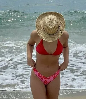 wellbeingwithabigail / Abigail St. John nude photo #0014
