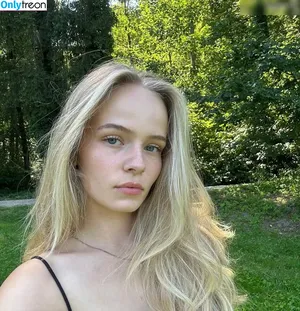Wemmse (Emma) / wemmse nude photo #0008