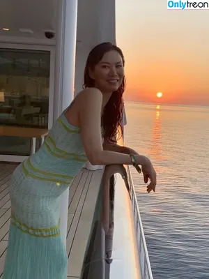 Wendi Deng Murdoch / wendimurdoch nude photo #0003
