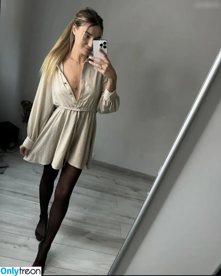 Weronika Wos nude photo #0007 (Weronika Wos)